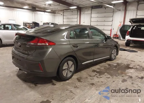 2022 Hyundai Ioniq Hybrid Se from USA, damaged, VIN KMHC75LC2NU266871